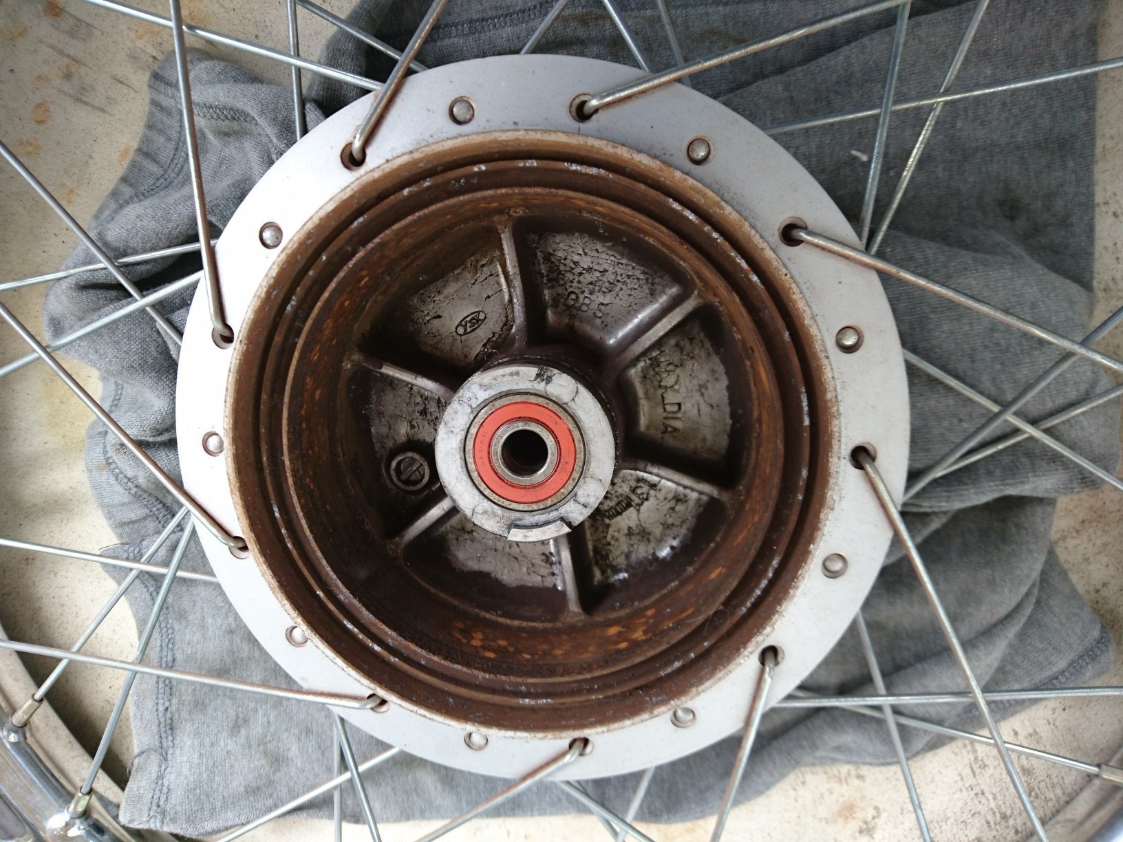 リトルカブのフロント17インチ化: DJ椿の独り言 !