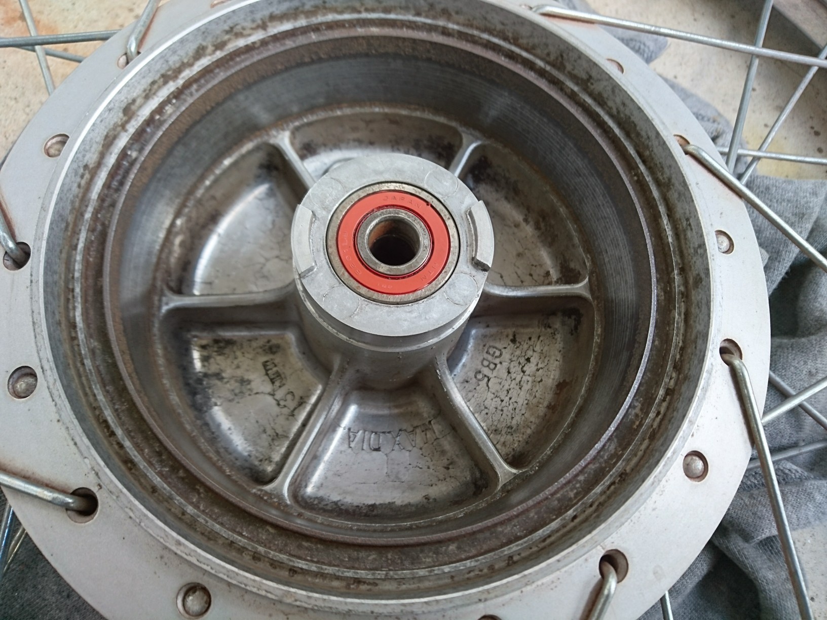 リトルカブのフロント17インチ化: DJ椿の独り言 !